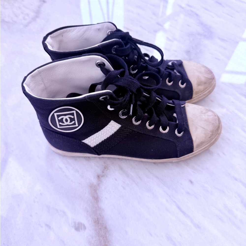 Chic Black CHANEL Sneakers